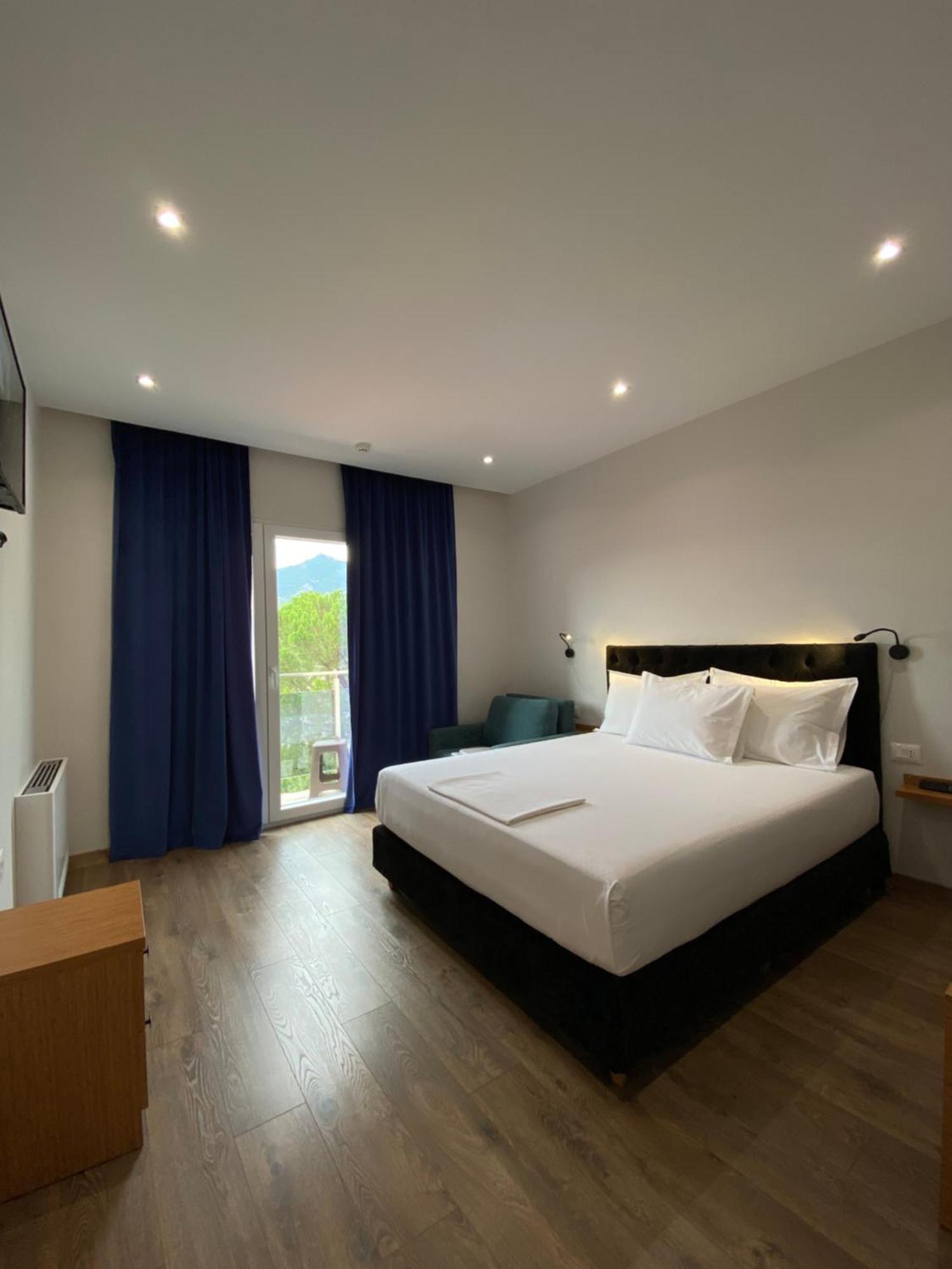 Merly Hotel Përmet Eksteriør billede